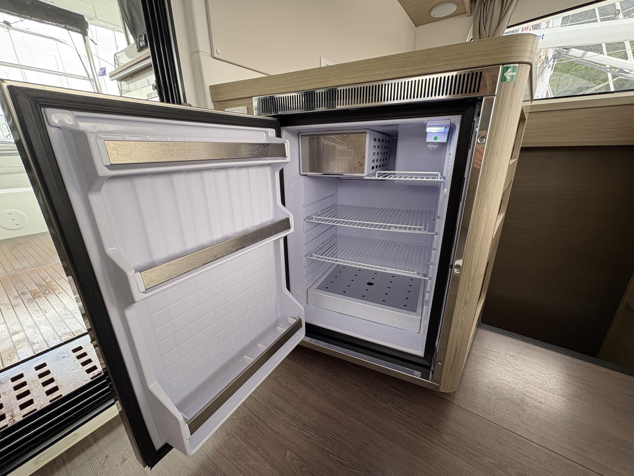 Lagoon 42 - 4 + 2 cab. — photo 15