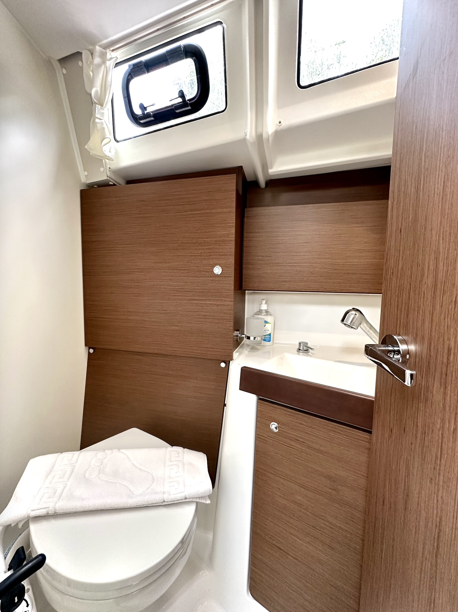 Oceanis 38.1 — photo 12