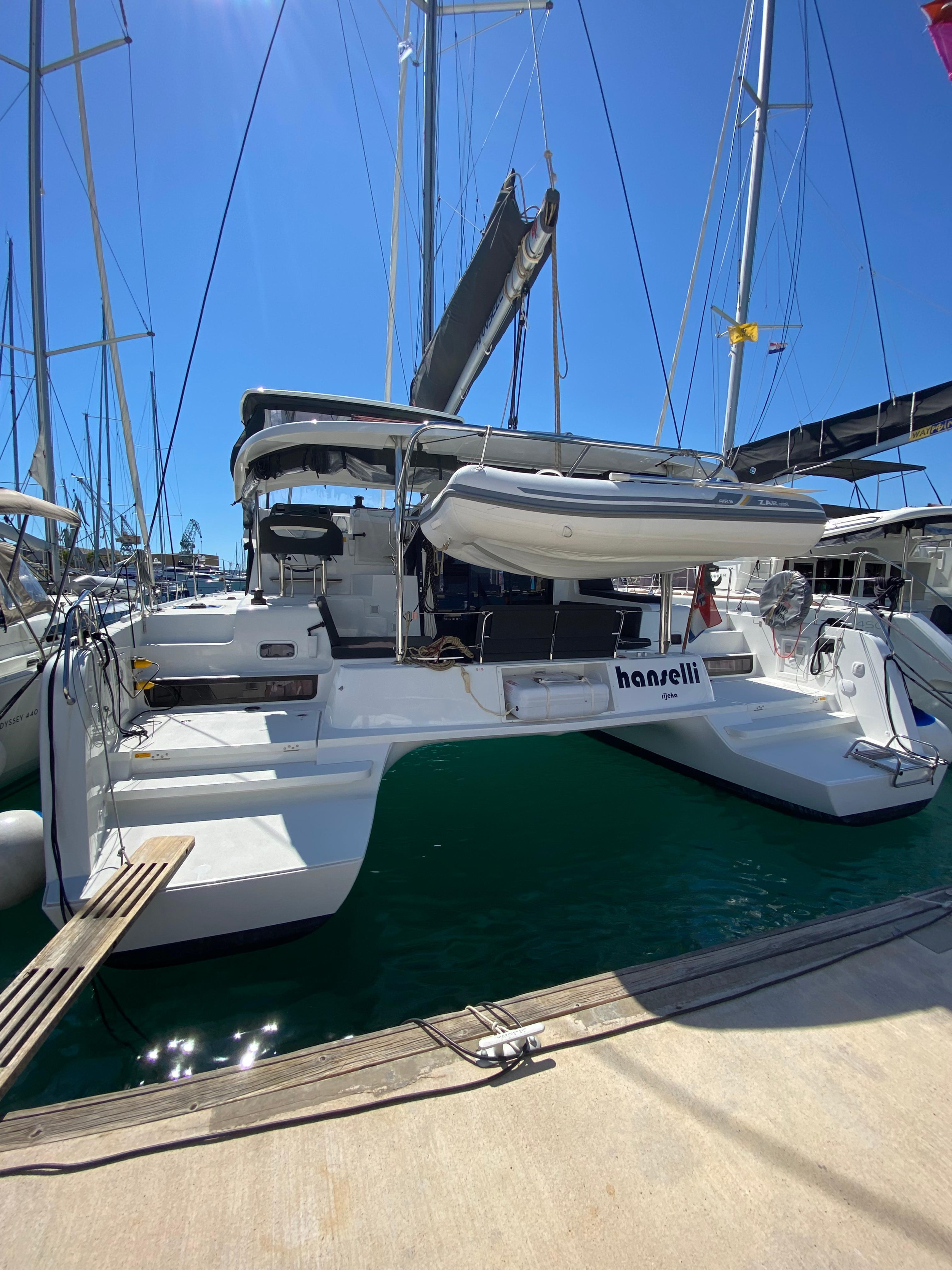 Lagoon 42 - 4 + 2 cab. — photo 5
