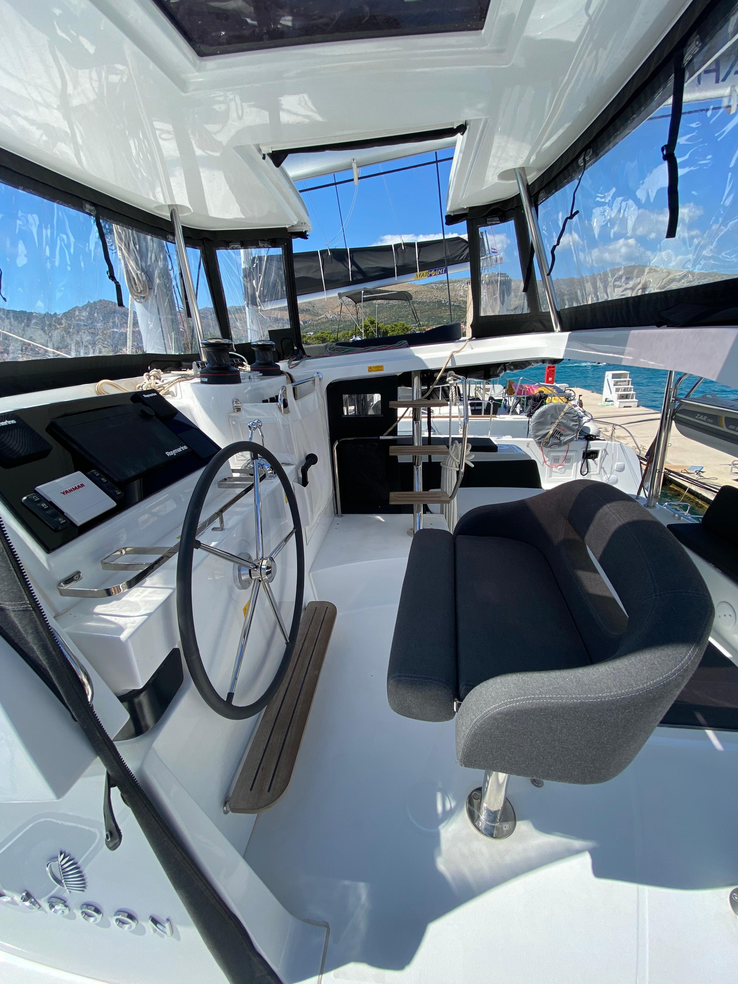 Lagoon 42 - 4 + 2 cab. — photo 10