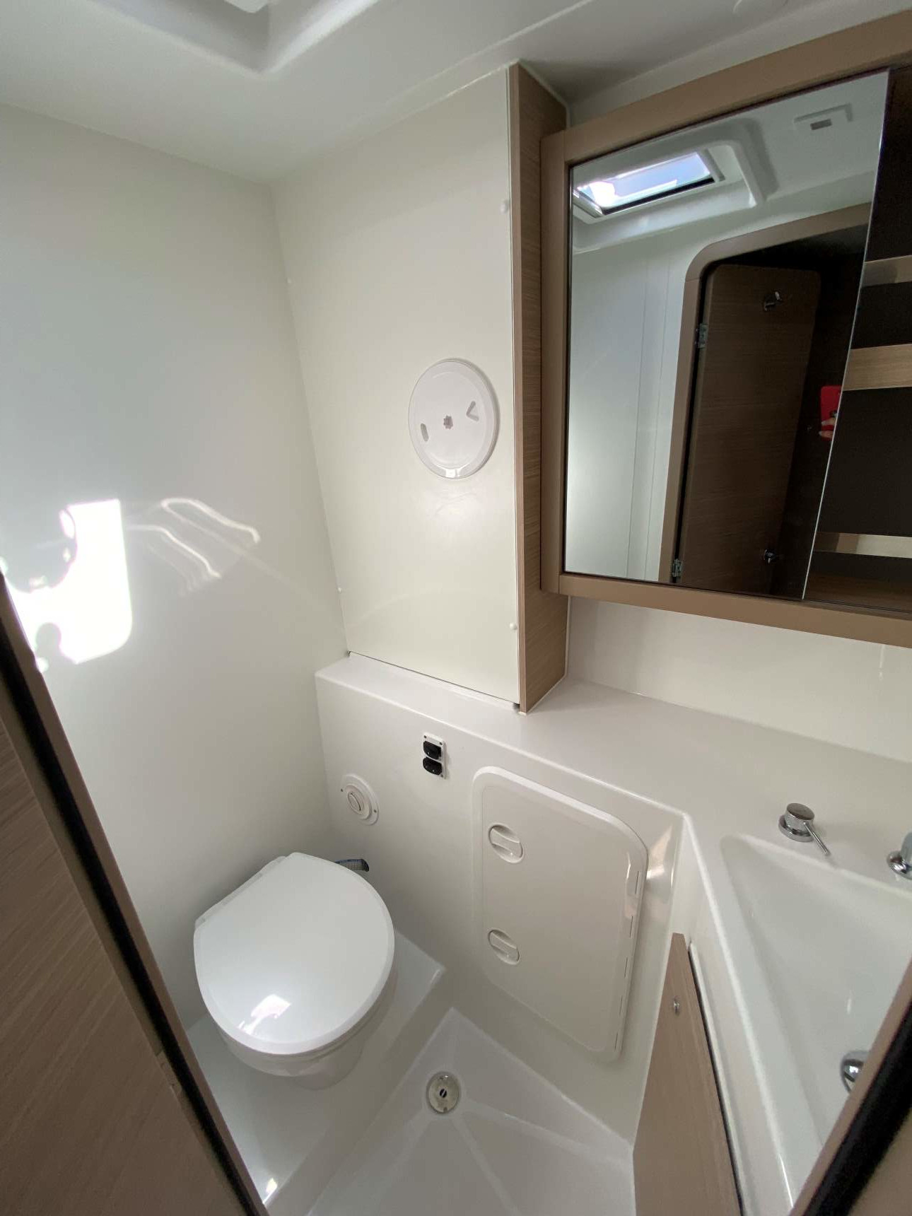 Lagoon 42 - 4 + 2 cab. — photo 28