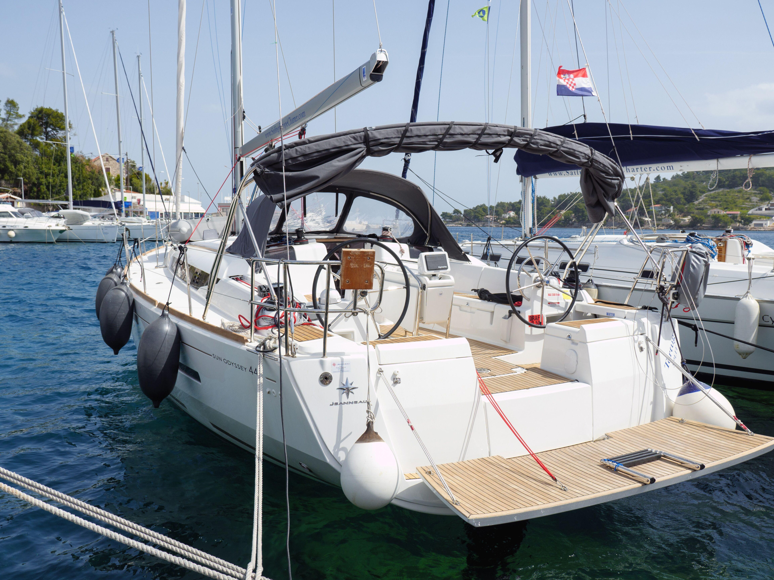 Sun Odyssey 449 — photo 4