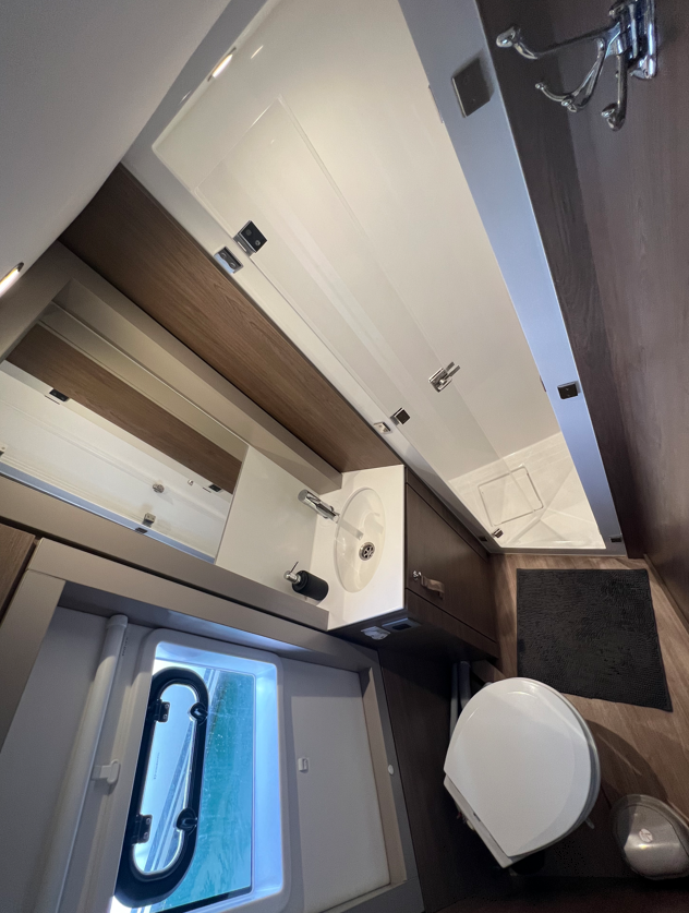 Bali 4.4 - 4 + 2 cab. — photo 17