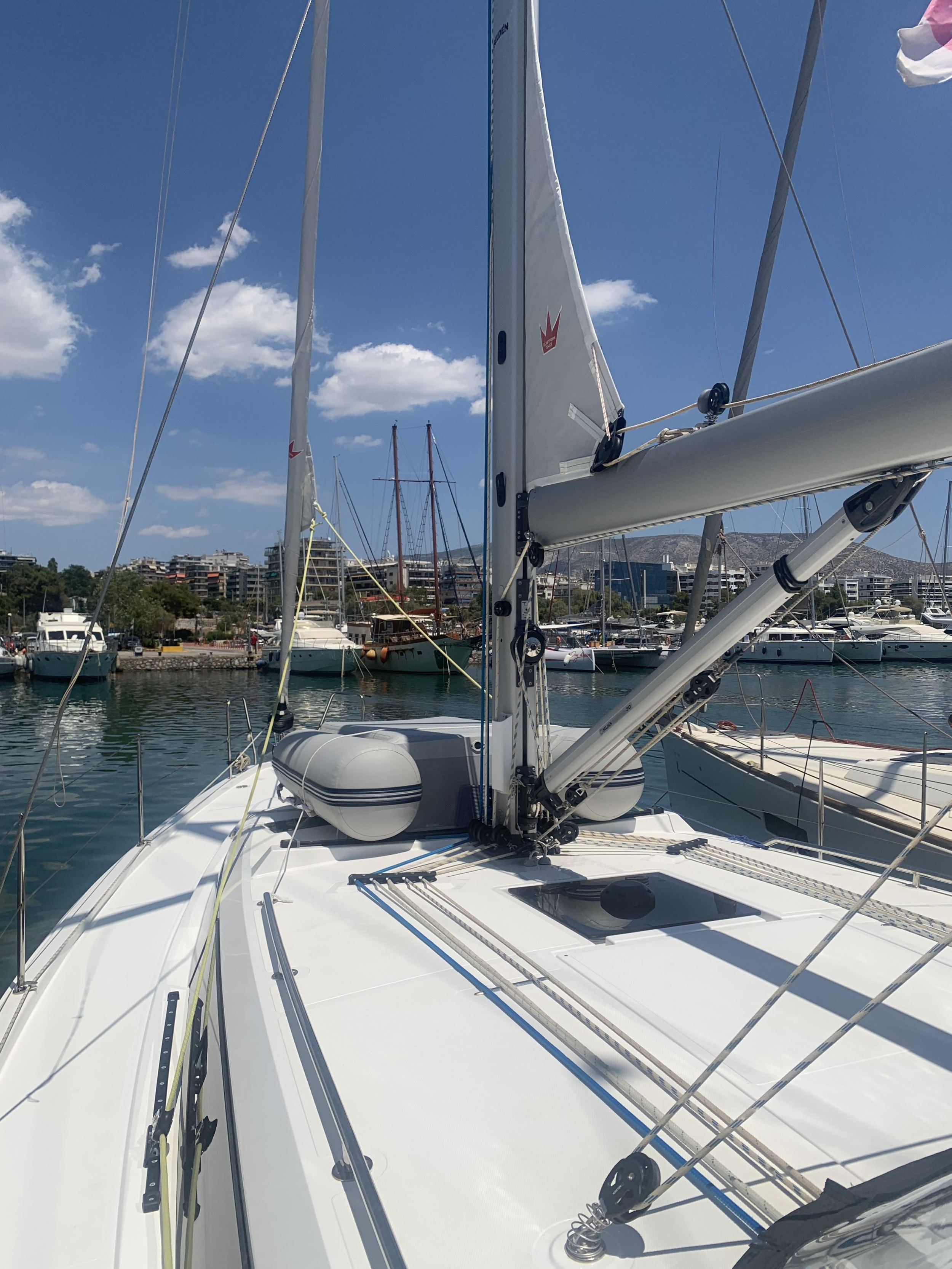 Bavaria C42 — photo 6
