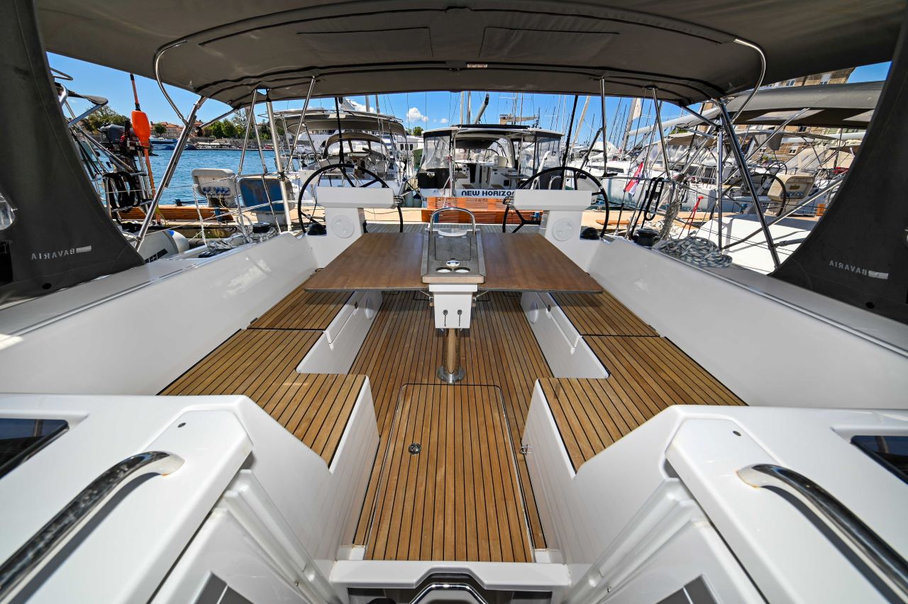 Bavaria C45 - 3 cab. — photo 6