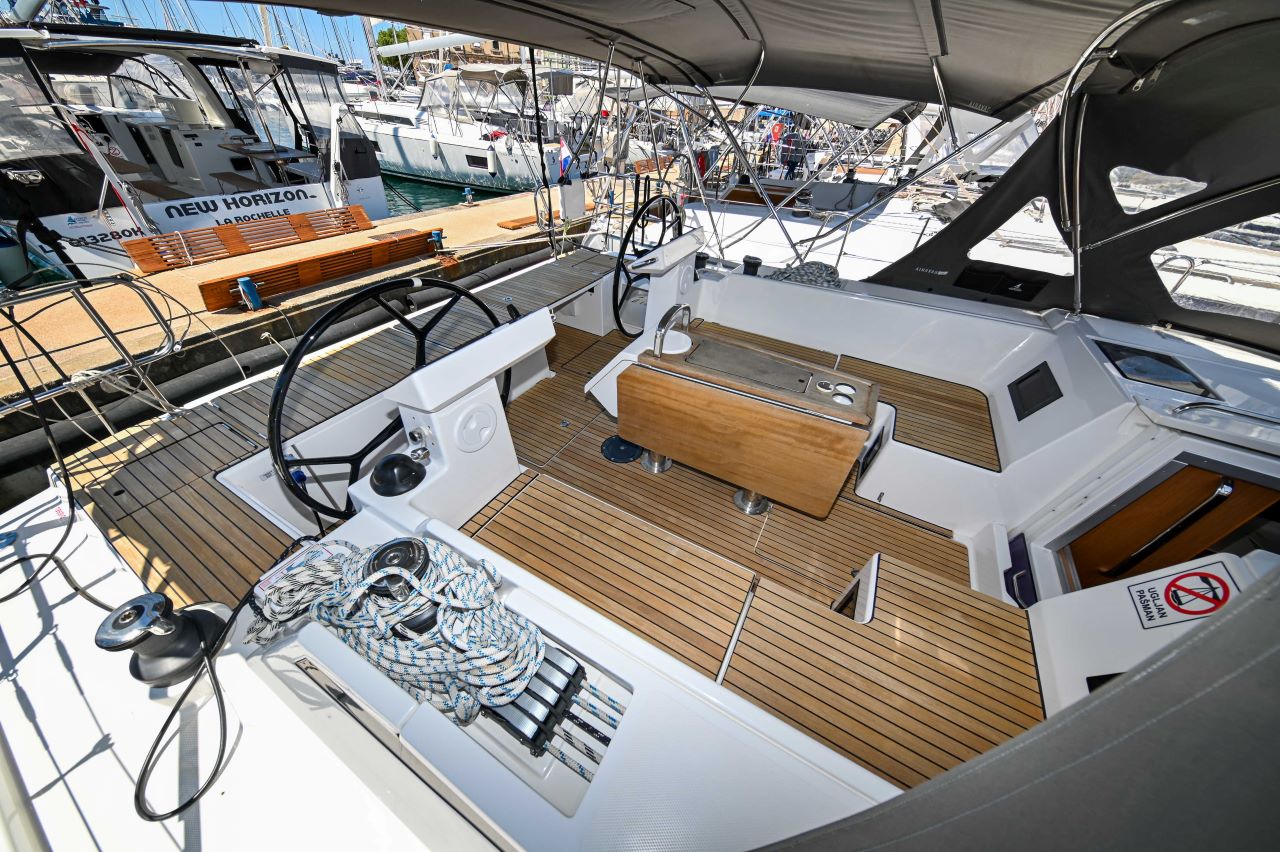 Bavaria C45 - 3 cab. — photo 7
