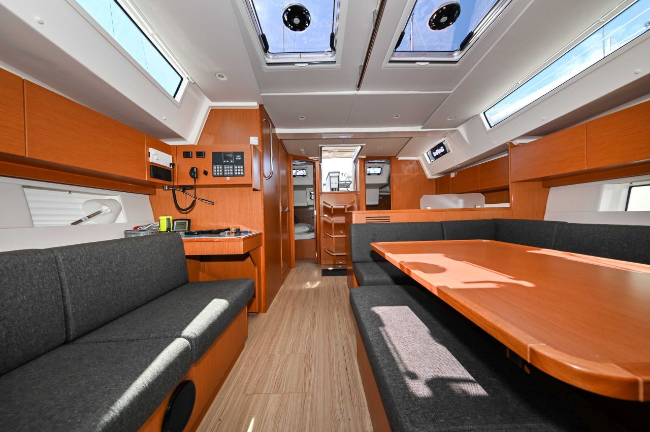 Bavaria C45 - 3 cab. — photo 13