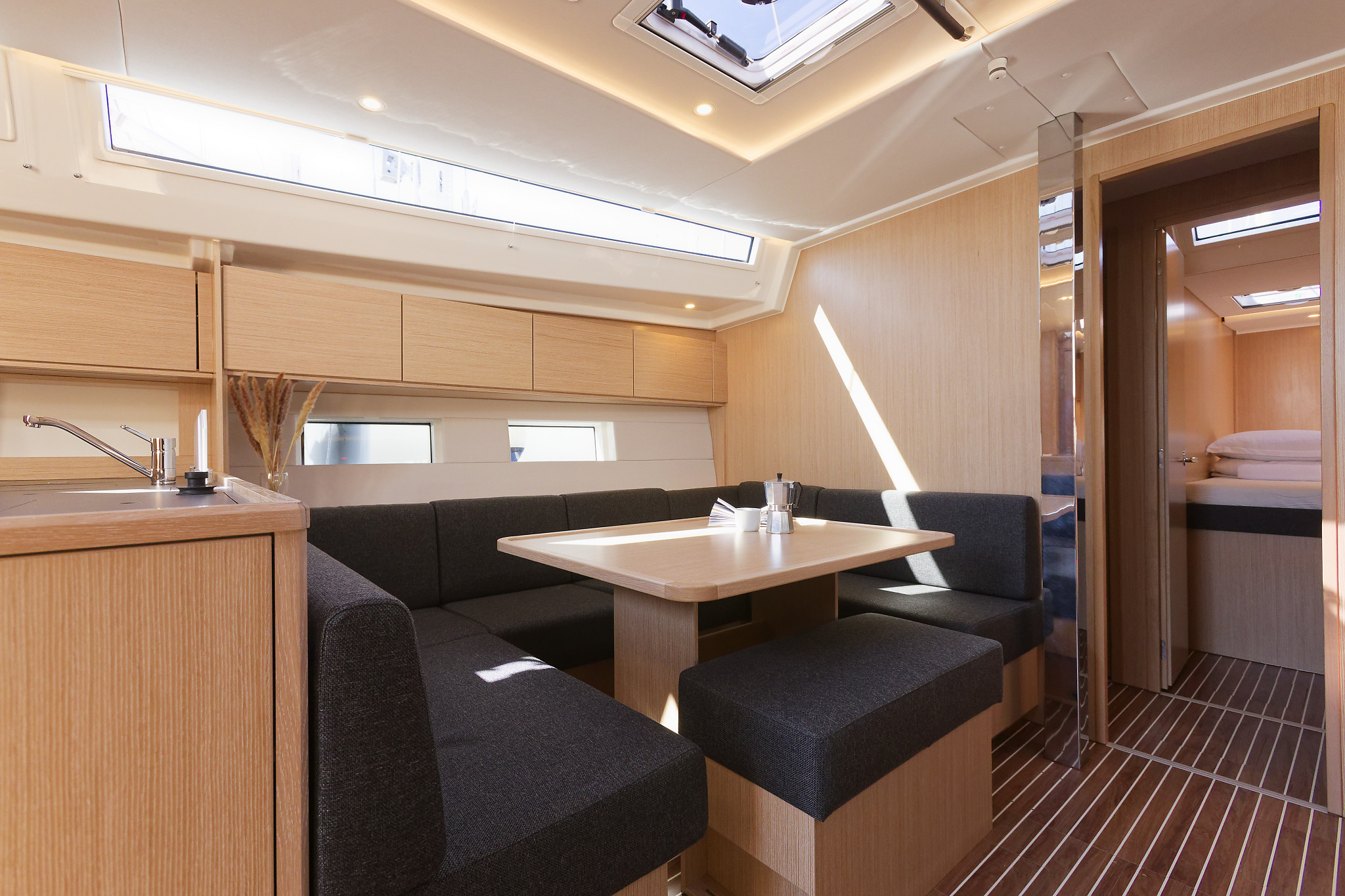 Bavaria C50 Style - 5 cab. — photo 17