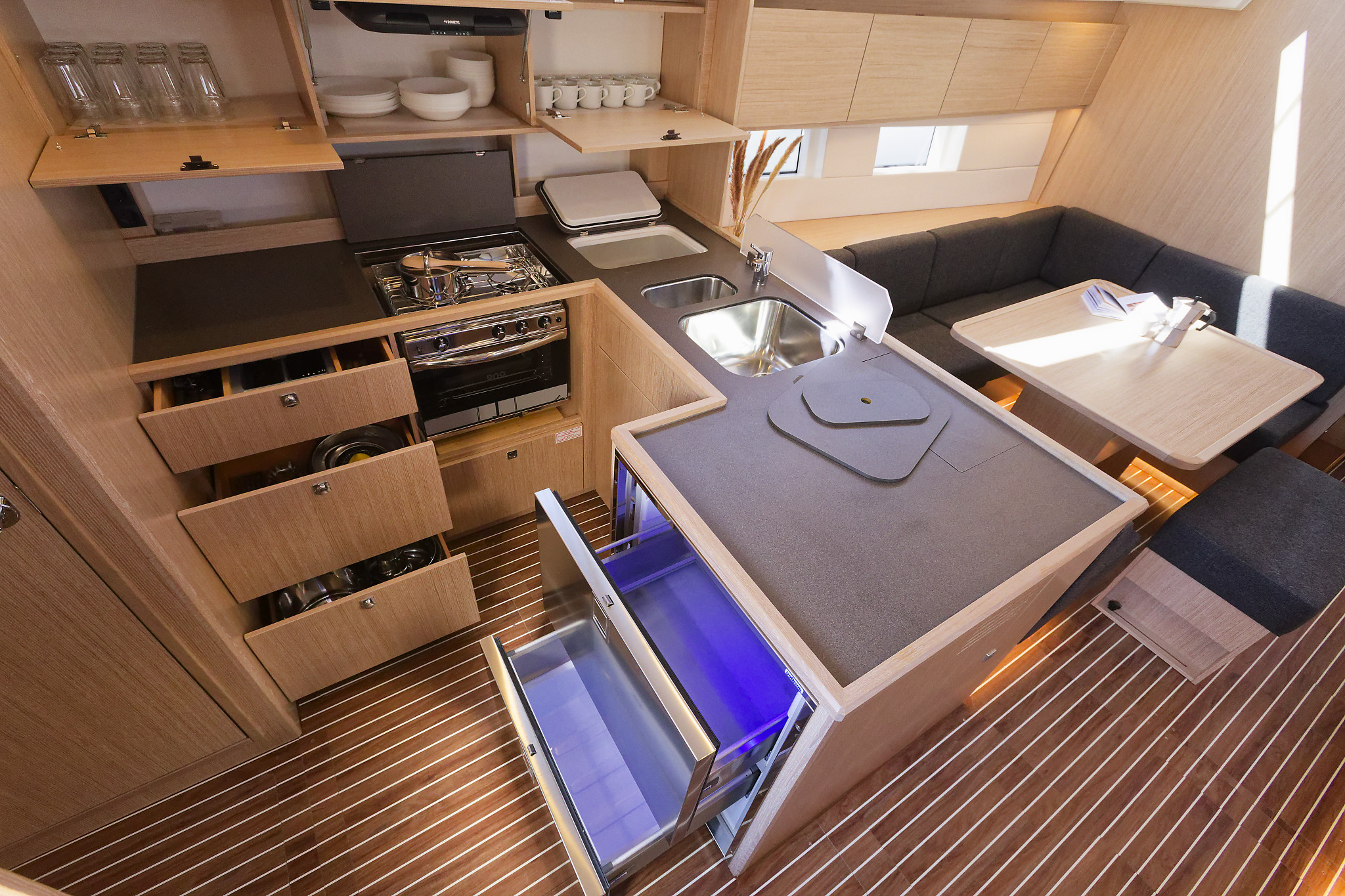 Bavaria C50 Style - 5 cab. — photo 22