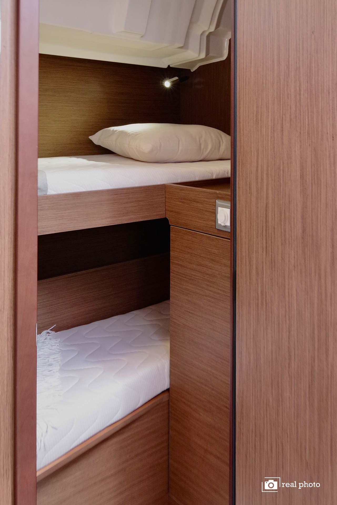 Oceanis 46.1 — photo 8