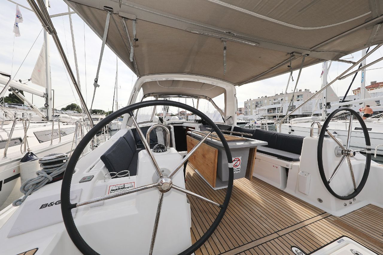Oceanis 41.1 — photo 10