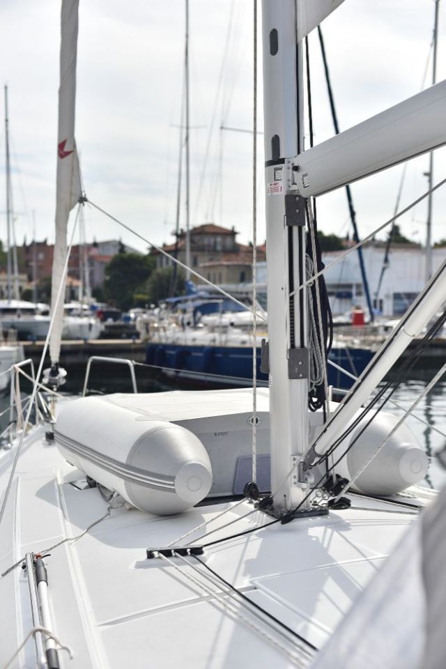 Oceanis 41.1 — photo 12