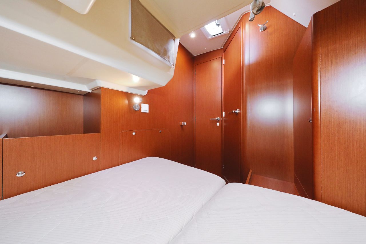 Oceanis 41.1 — photo 35