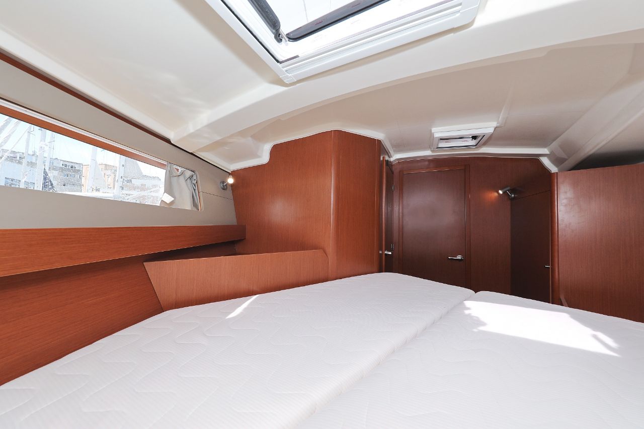 Oceanis 41.1 — photo 37