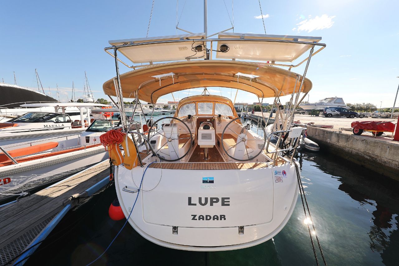 Bavaria Cruiser 37 - 3 cab. — photo 1