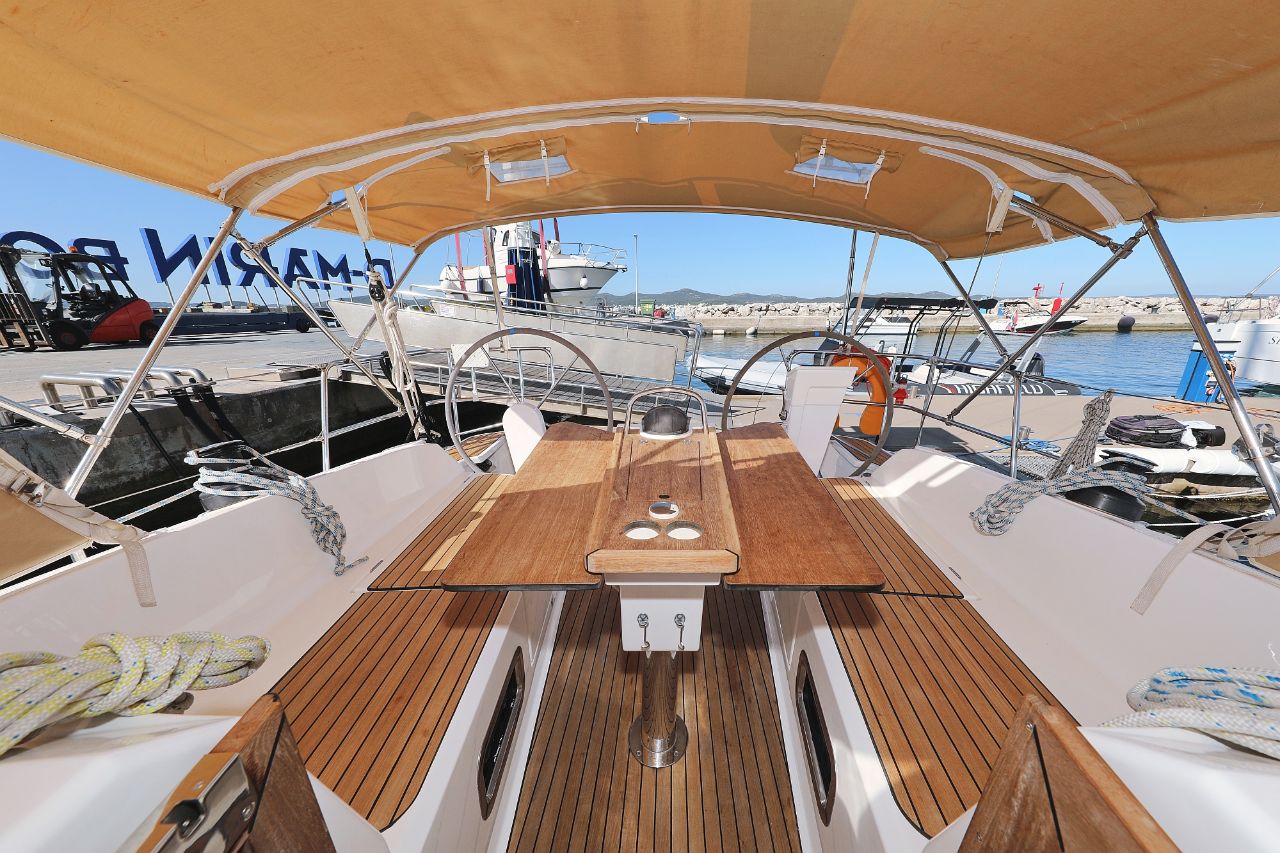 Bavaria Cruiser 37 - 3 cab. — photo 23