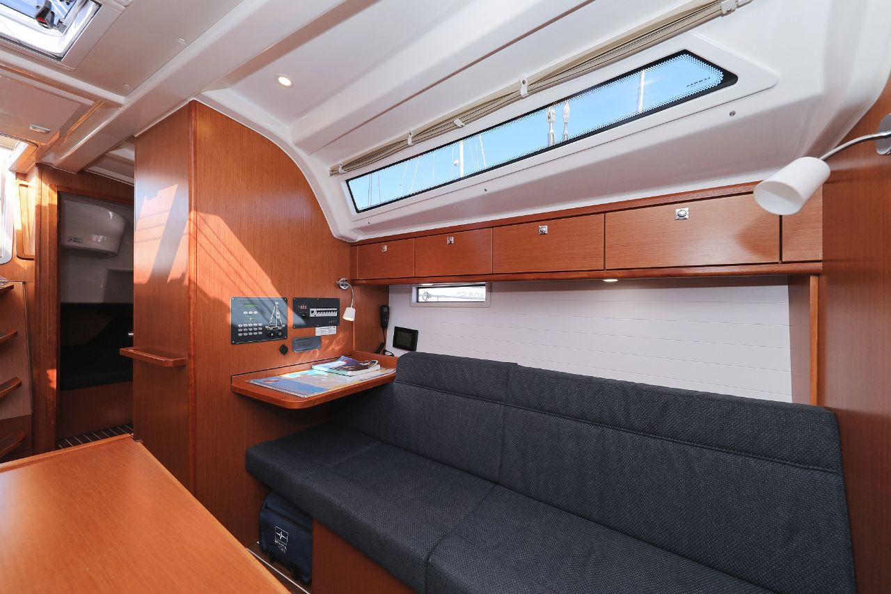 Bavaria Cruiser 37 - 3 cab. — photo 39