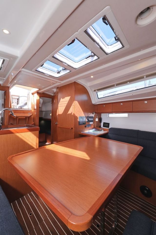 Bavaria Cruiser 37 - 3 cab. — photo 44