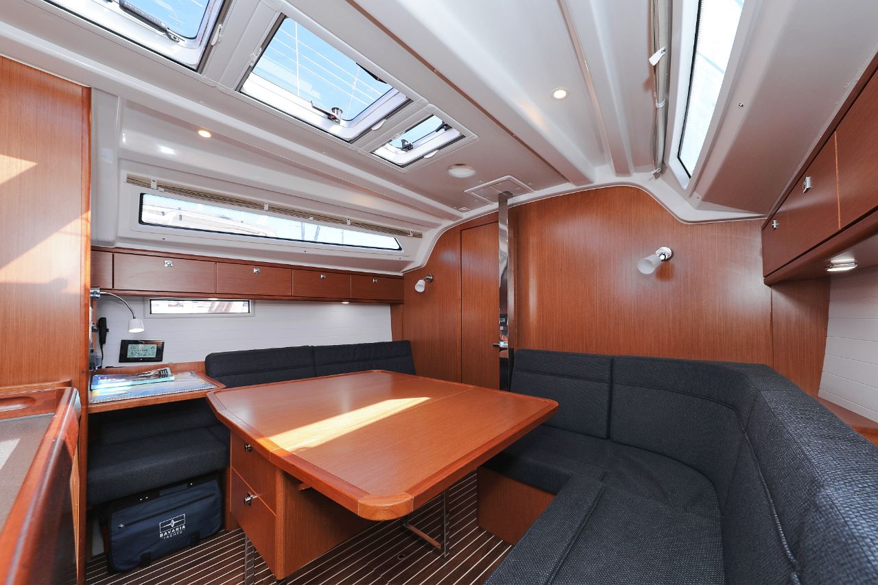 Bavaria Cruiser 37 - 3 cab. — photo 46