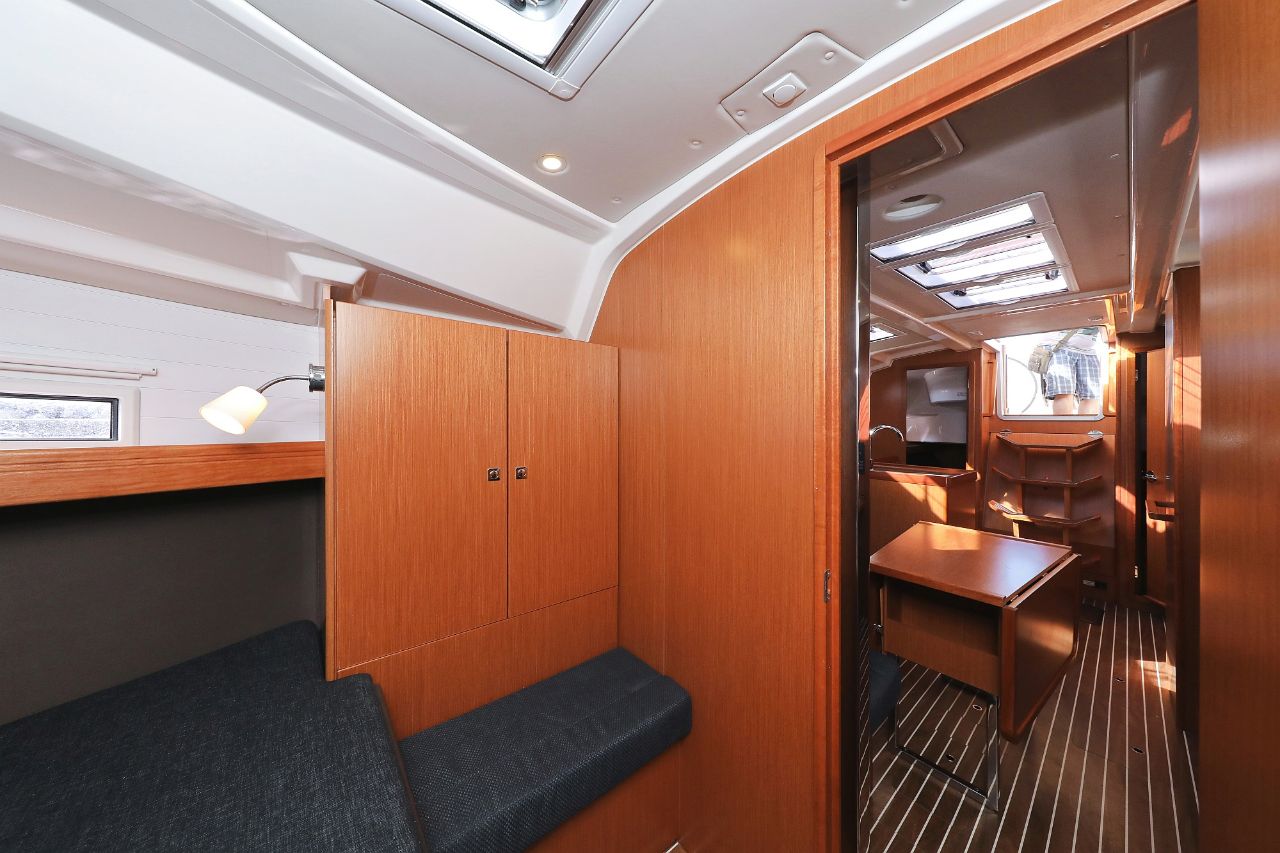 Bavaria Cruiser 37 - 3 cab. — photo 4