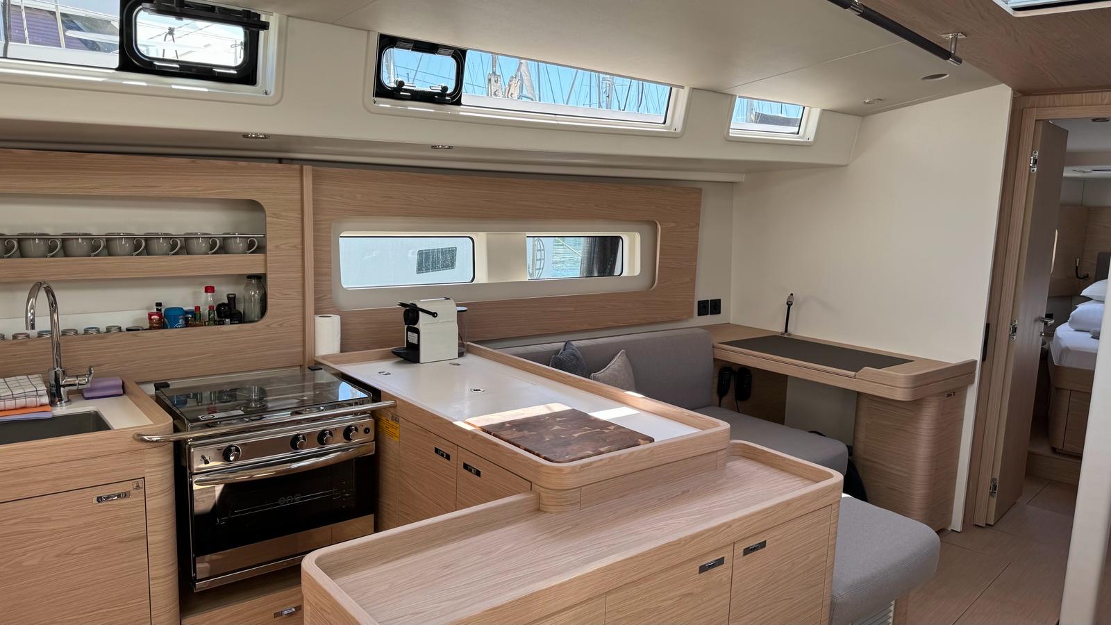 Oceanis 54 - 3 + 1 cab. — photo 5