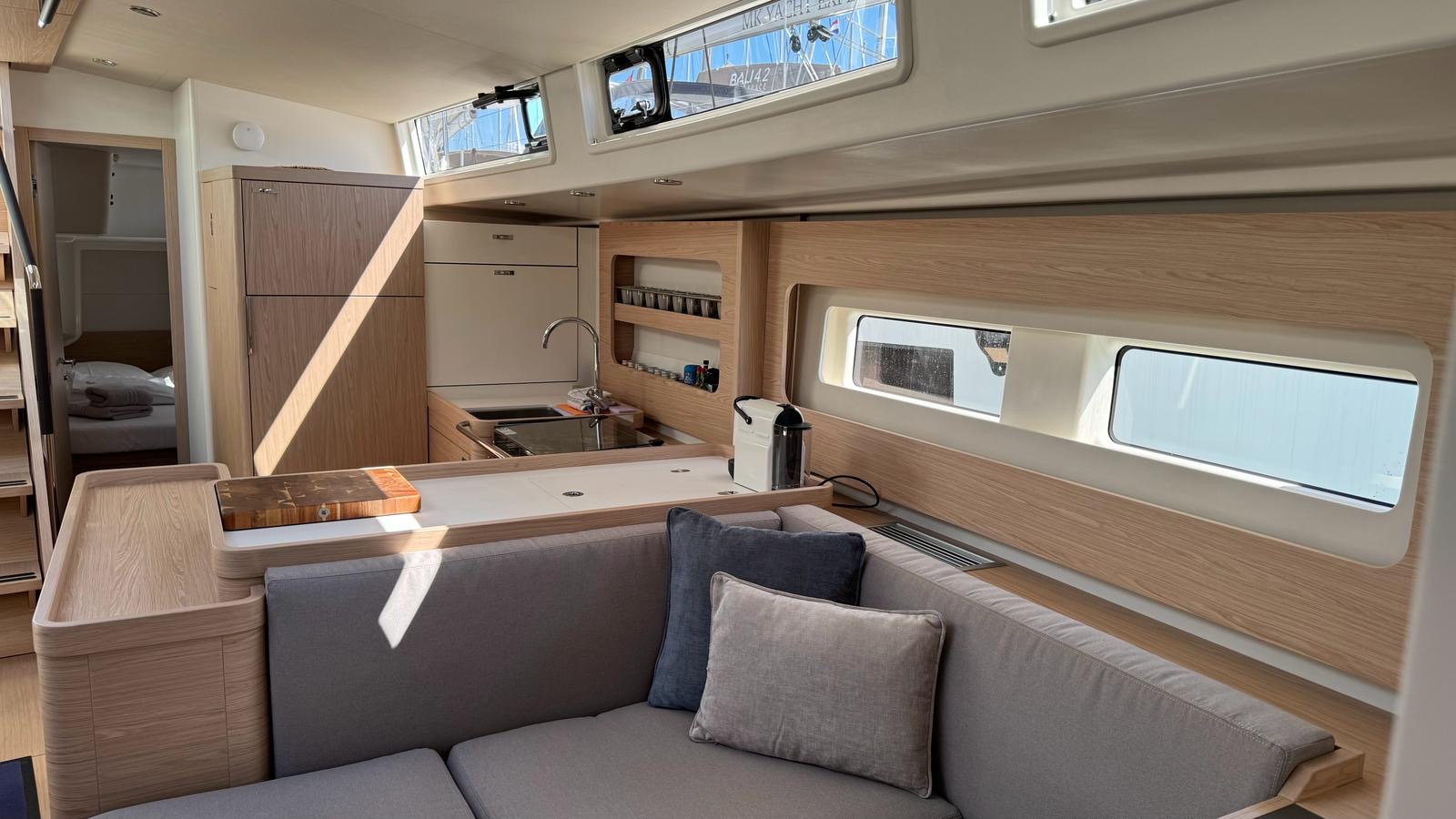 Oceanis 54 - 3 + 1 cab. — photo 9