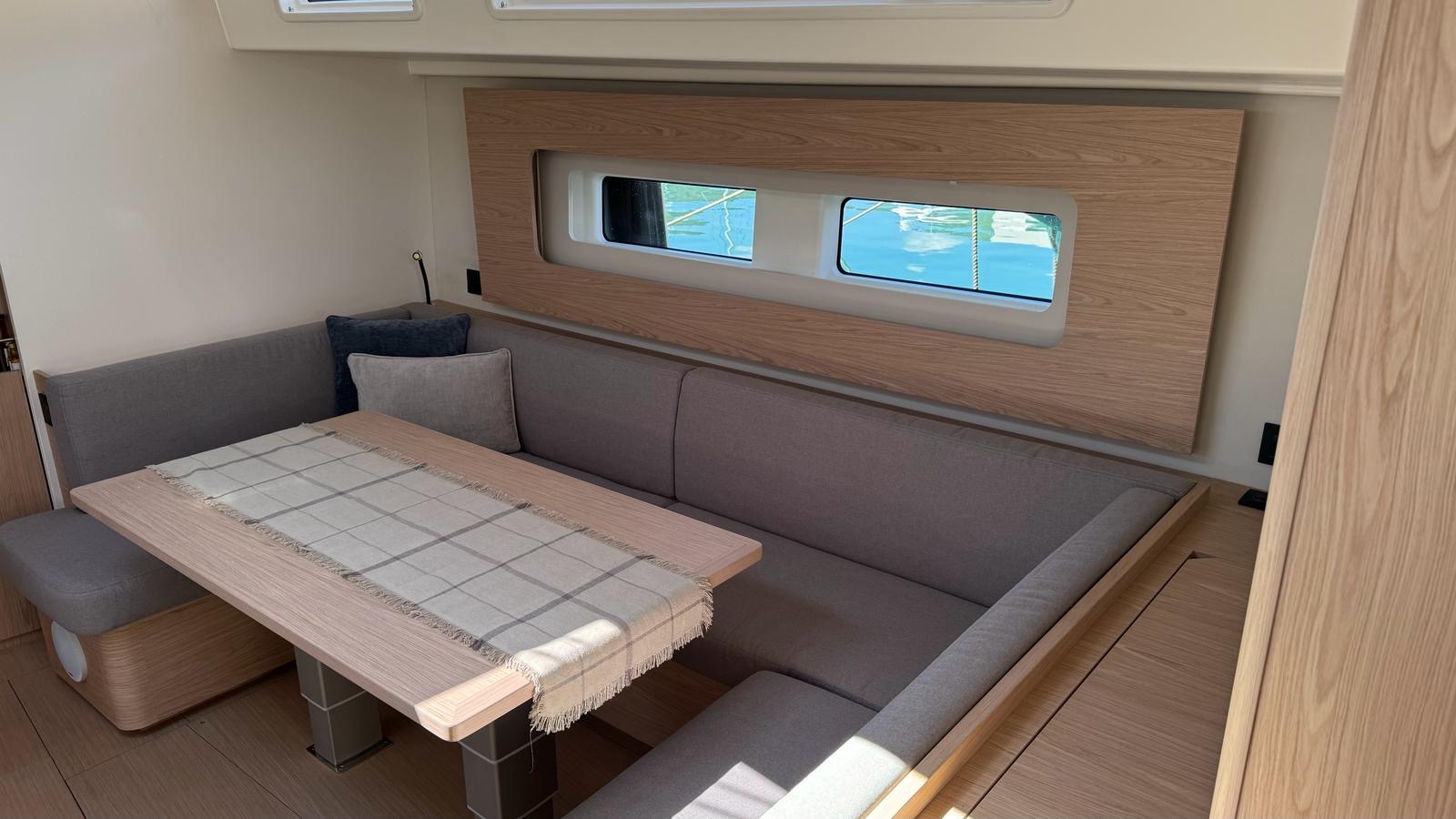Oceanis 54 - 3 + 1 cab. — photo 10