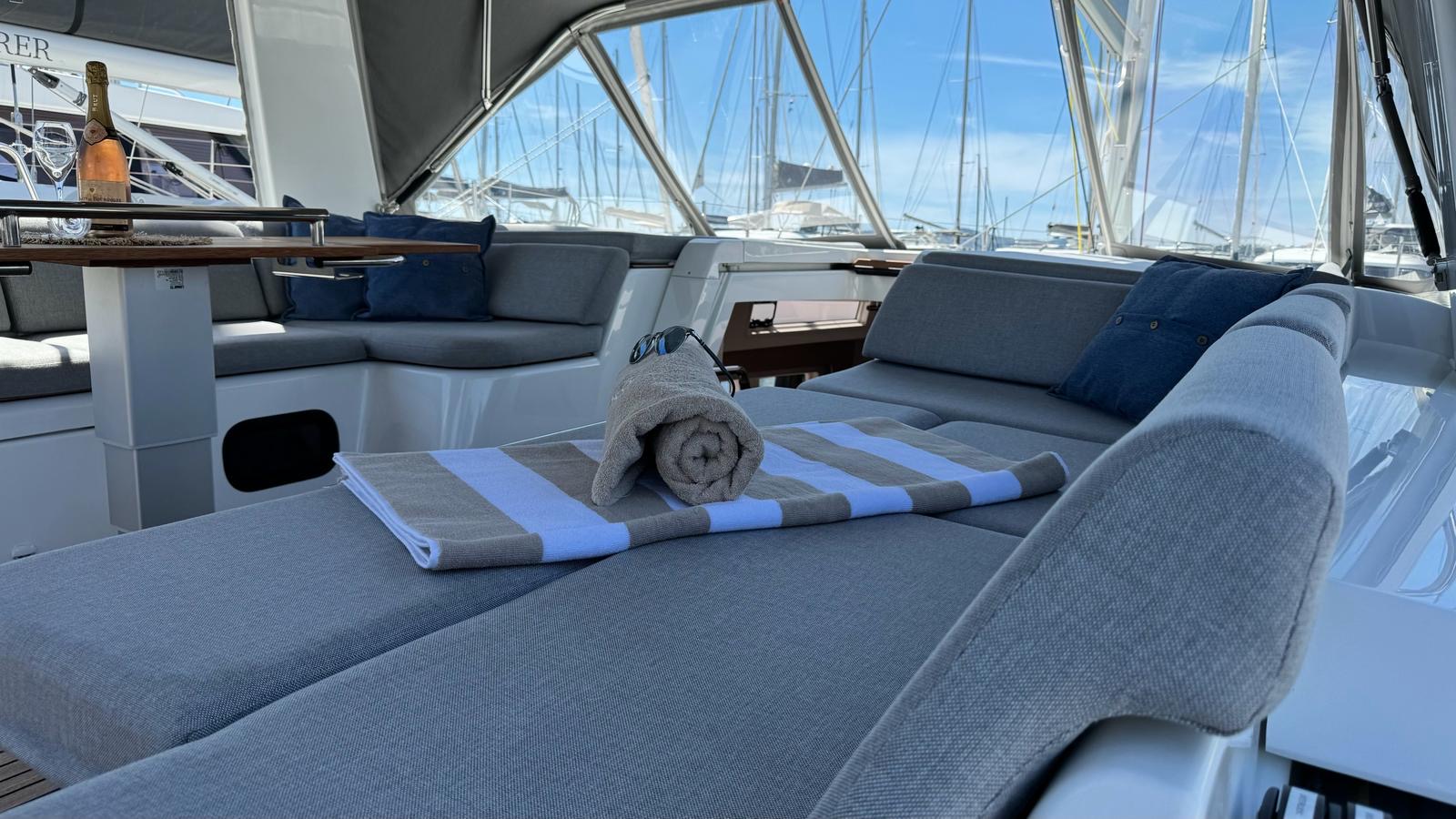 Oceanis 54 - 3 + 1 cab. — photo 11