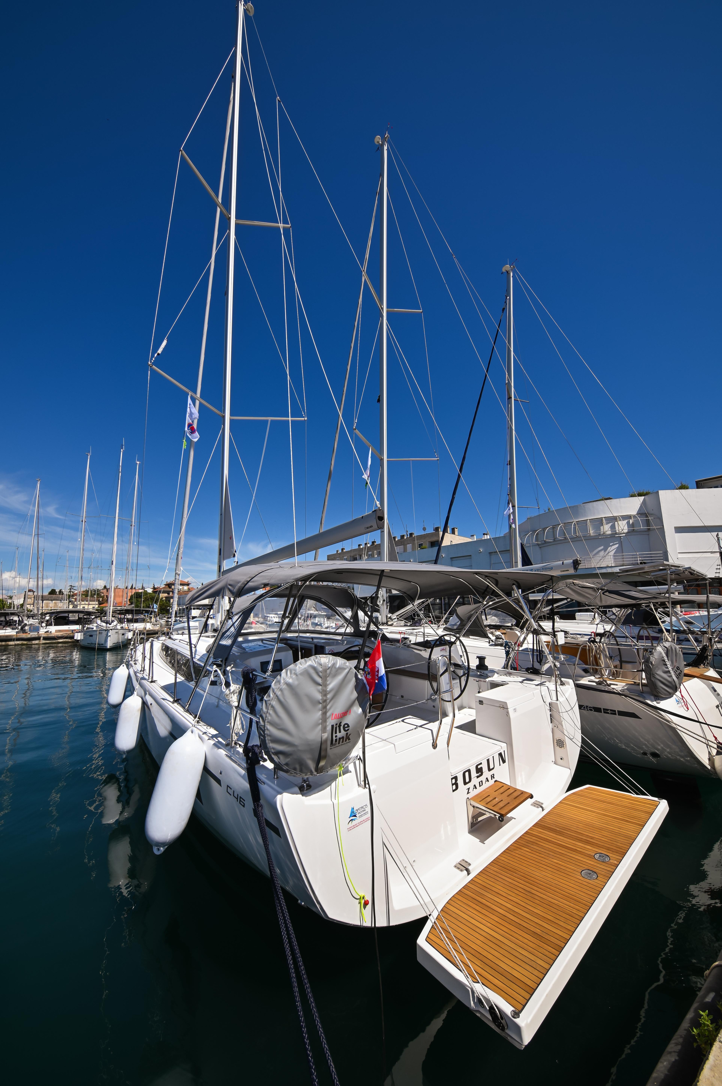 Bavaria C46 - 4 cab. — photo 5