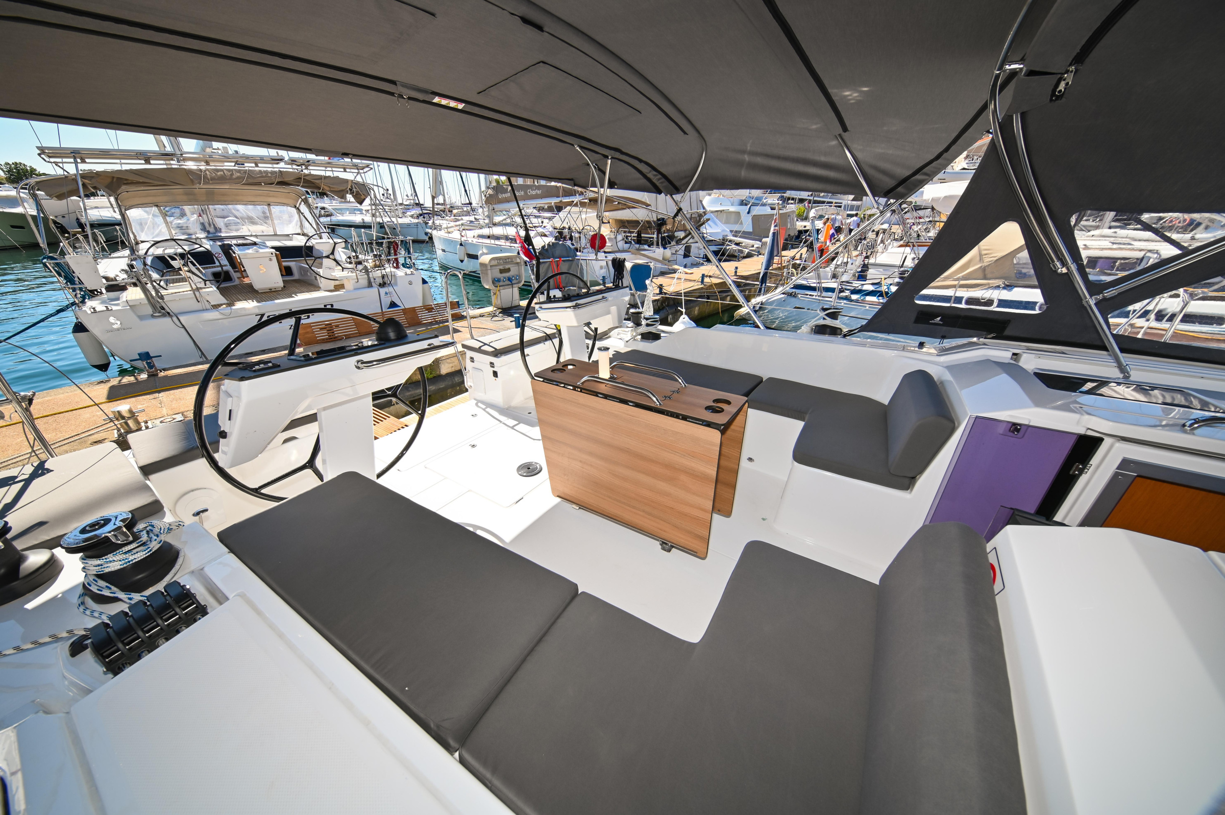 Bavaria C46 - 4 cab. — photo 14