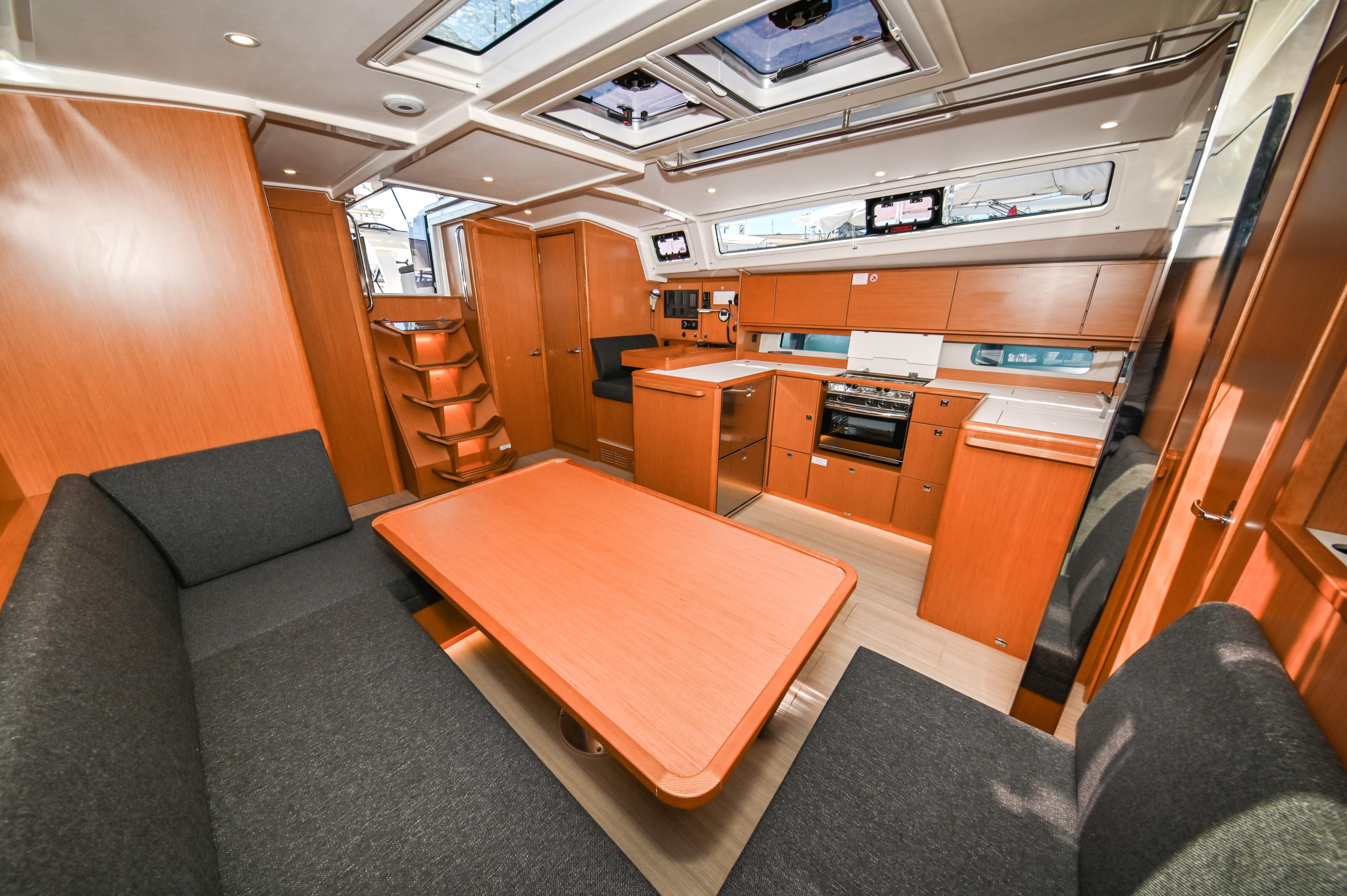 Bavaria C46 - 4 cab. — photo 21