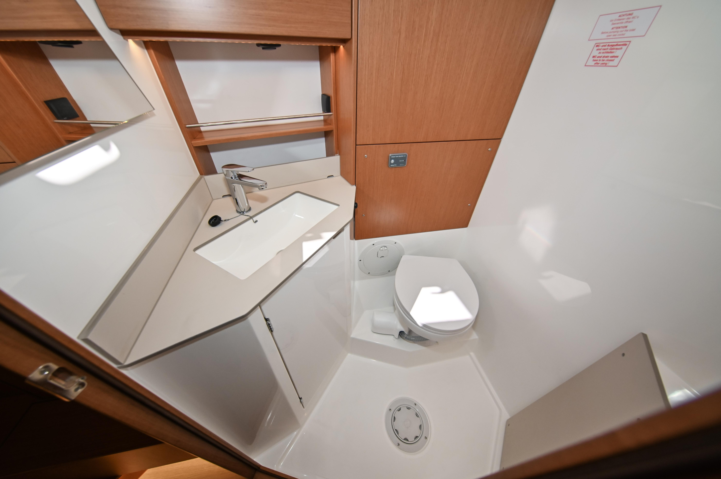 Bavaria C46 - 4 cab. — photo 26