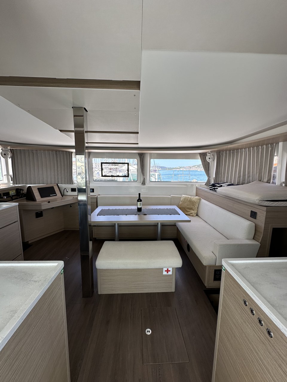 Lagoon 46 - 4 + 2 cab. — photo 7
