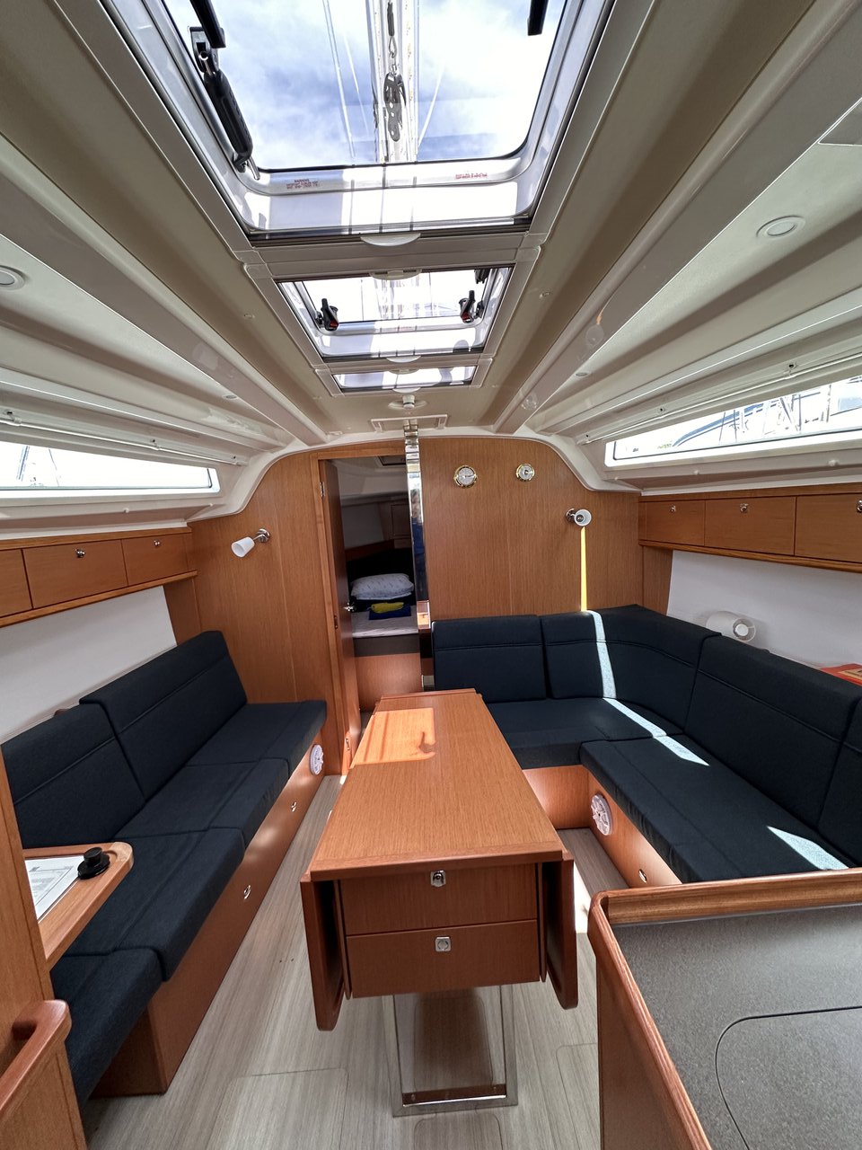 Bavaria Cruiser 37 - 3 cab. — photo 6
