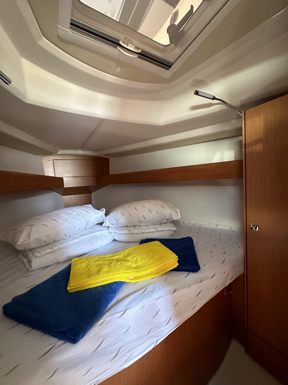 Bavaria Cruiser 34 — photo 10