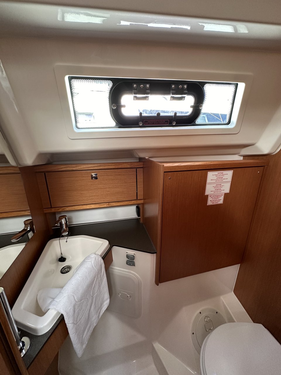 Bavaria Cruiser 34 — photo 11