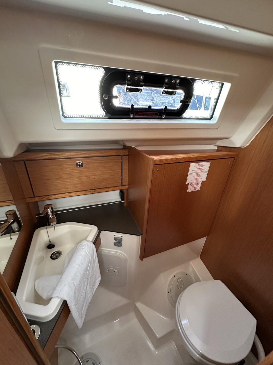 Bavaria Cruiser 34 — photo 12