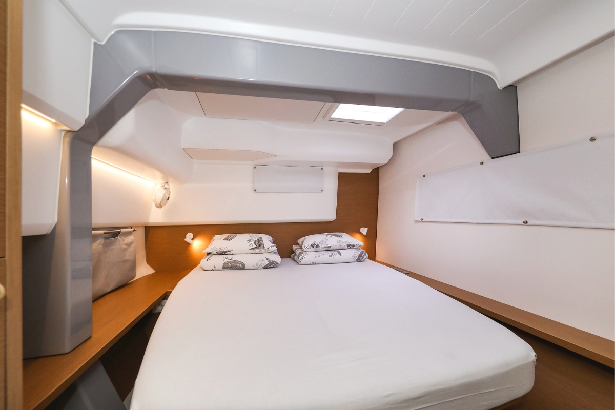 Excess 14 - 4 + 2 cab. — photo 15