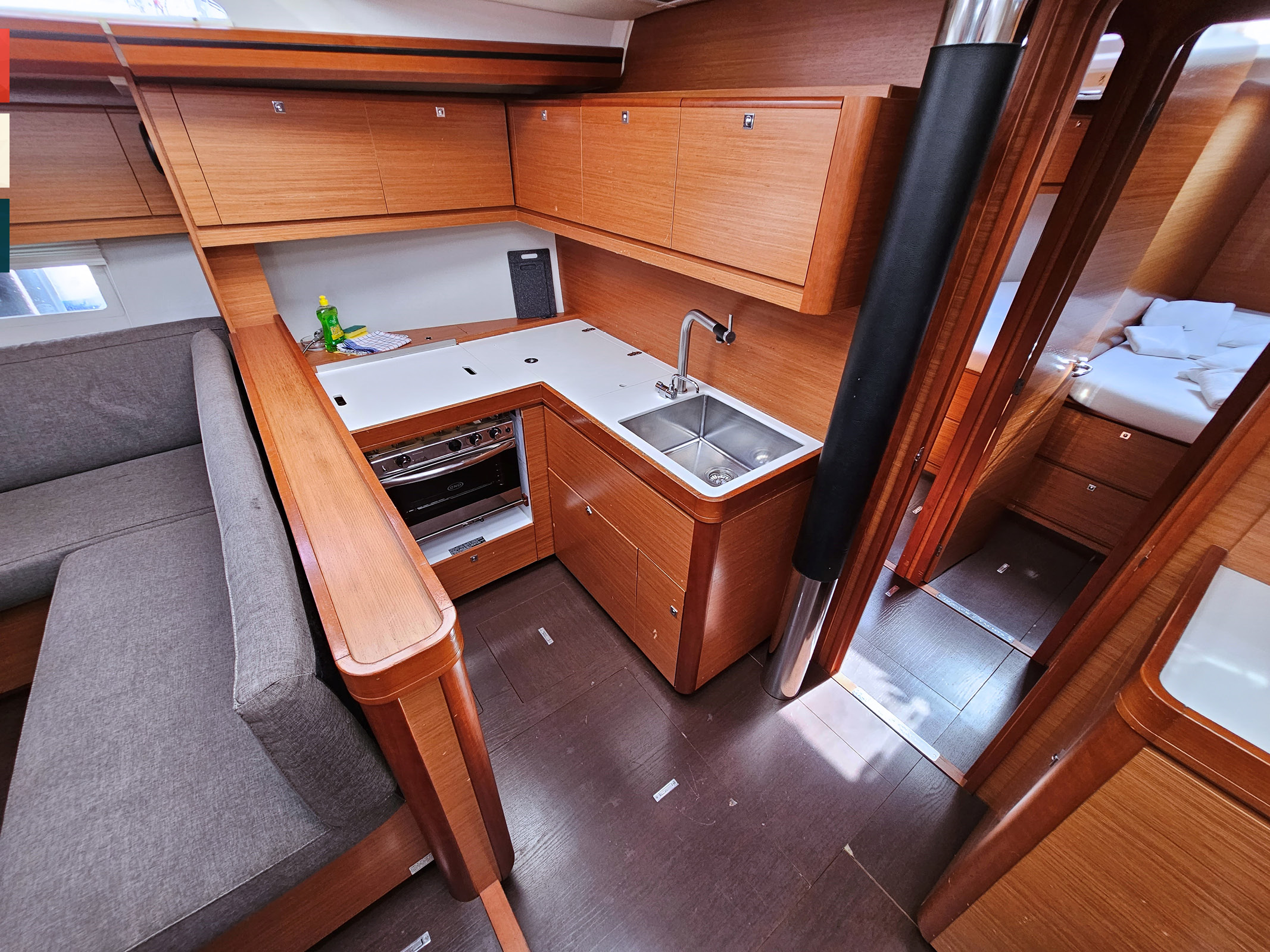 Dufour 520 GL — photo 30