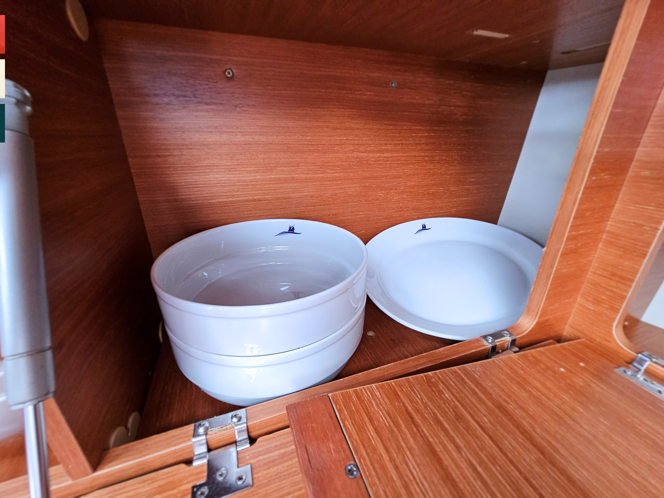 Dufour 520 GL — photo 37