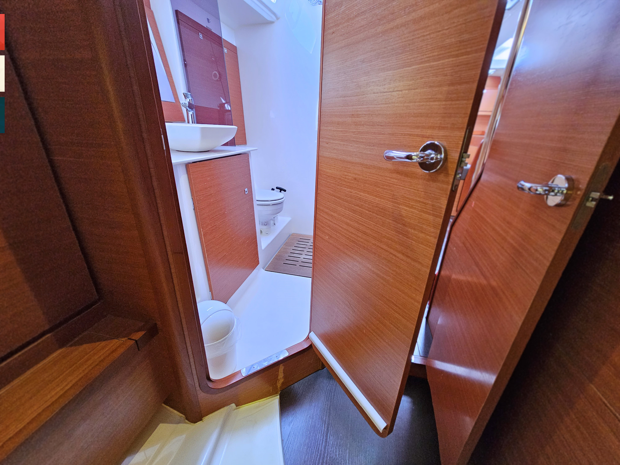 Dufour 520 GL — photo 50