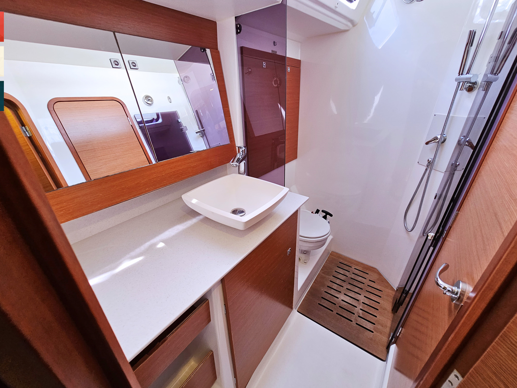 Dufour 520 GL — photo 52