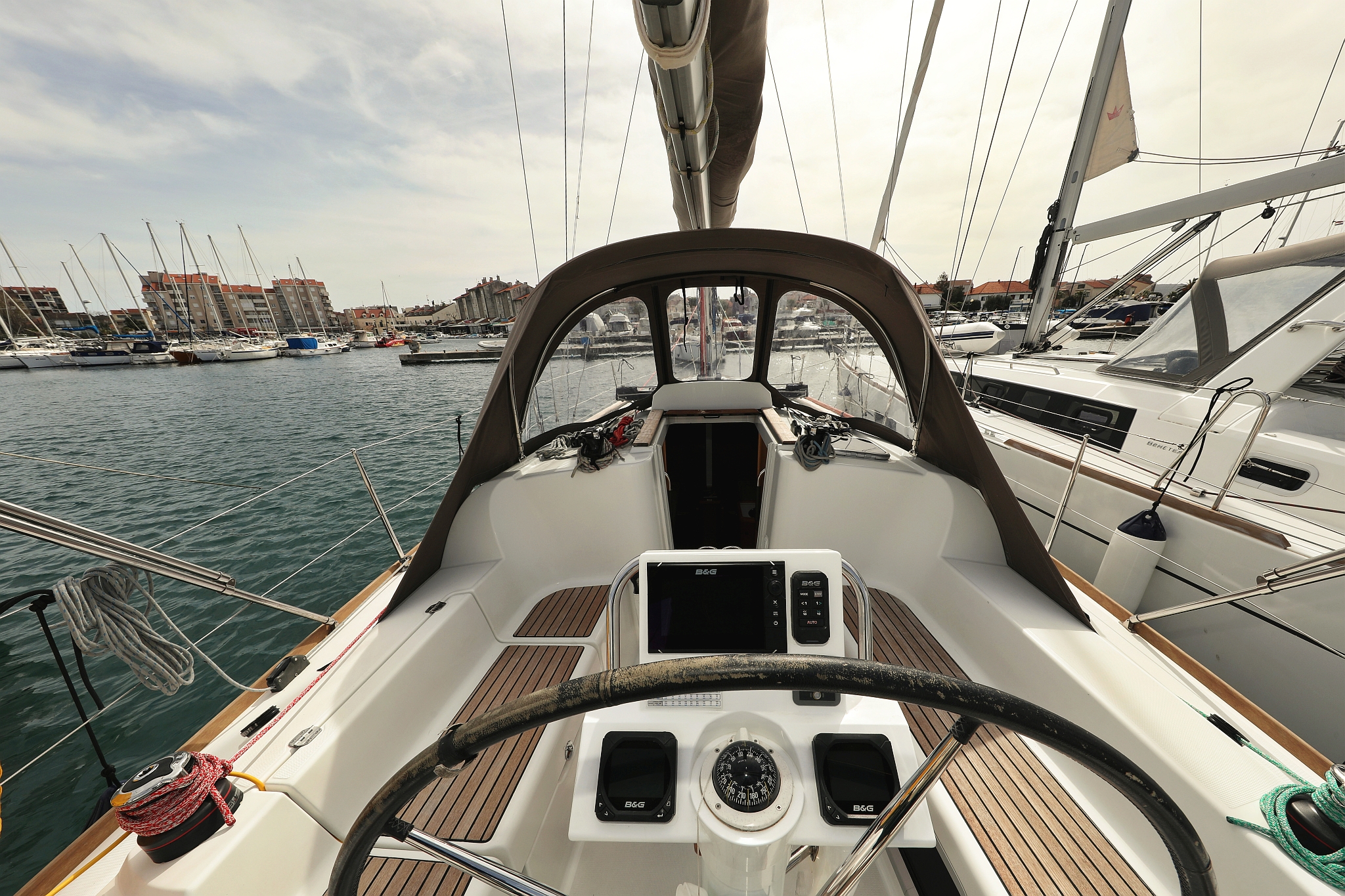 Sun Odyssey 33i - 2 cab. — photo 5