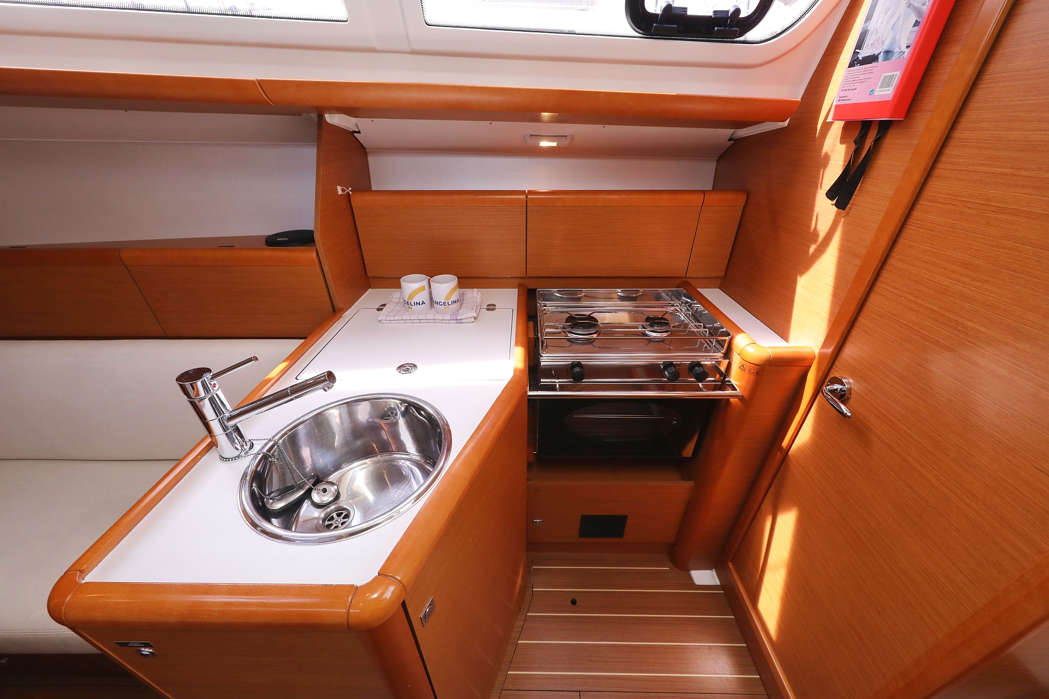 Sun Odyssey 33i - 2 cab. — photo 21