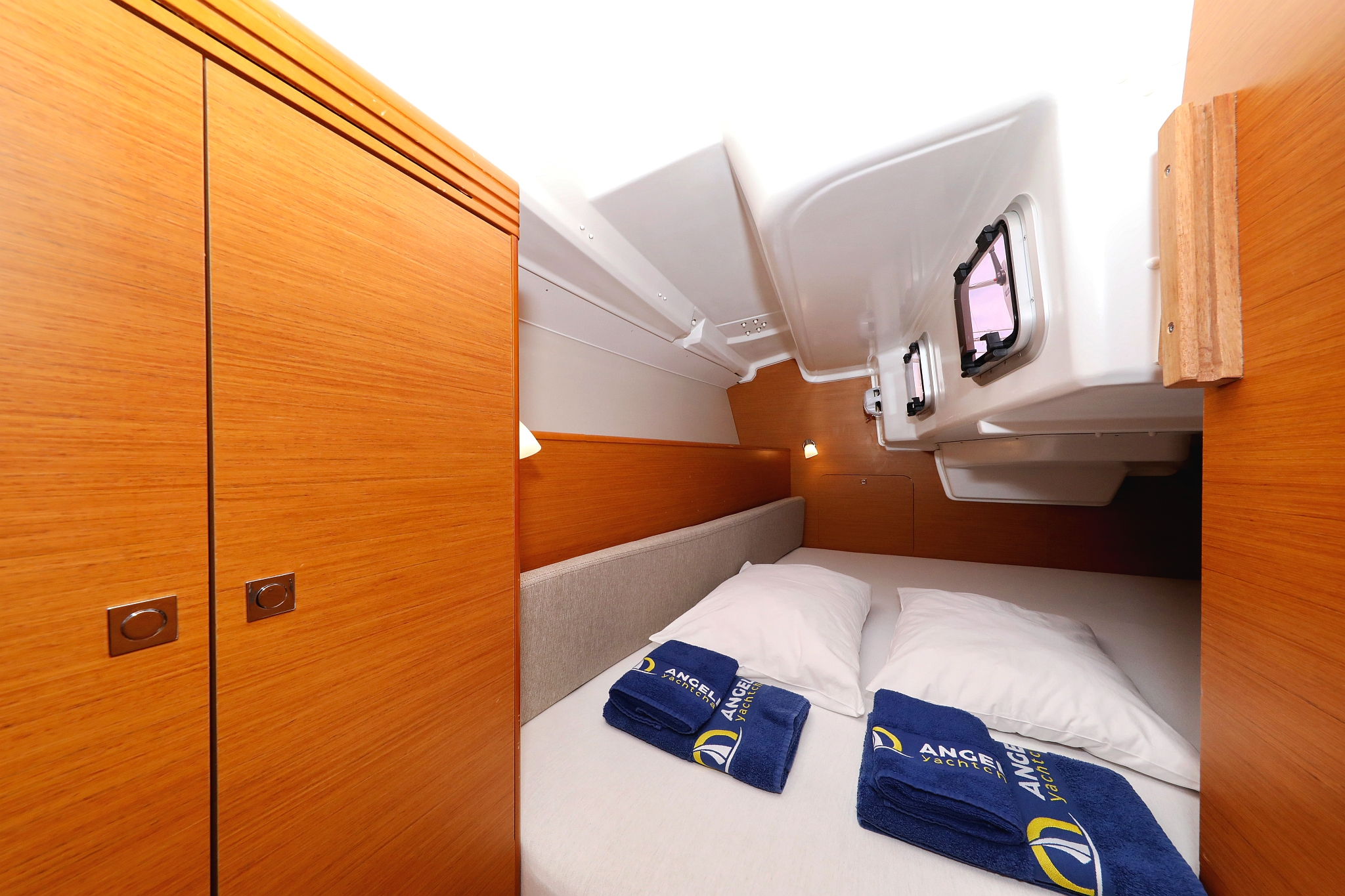 Sun Odyssey 33i - 2 cab. — photo 25