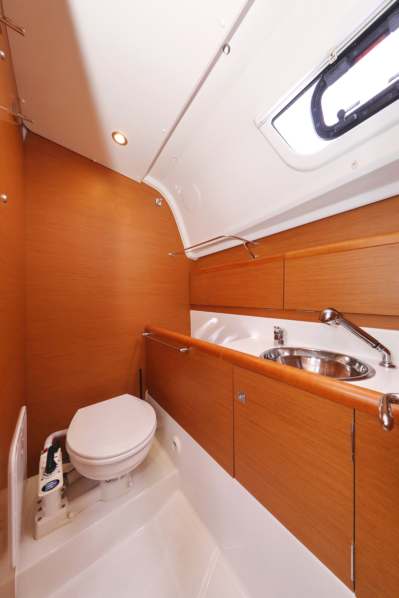 Sun Odyssey 33i - 2 cab. — photo 32