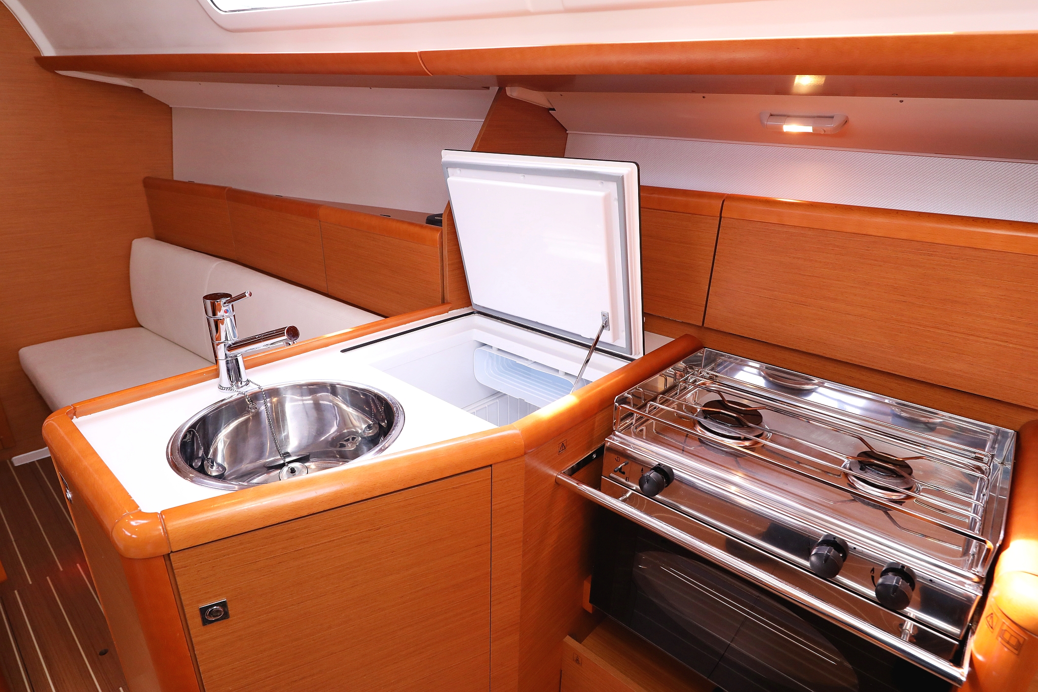 Sun Odyssey 33i - 2 cab. — photo 33