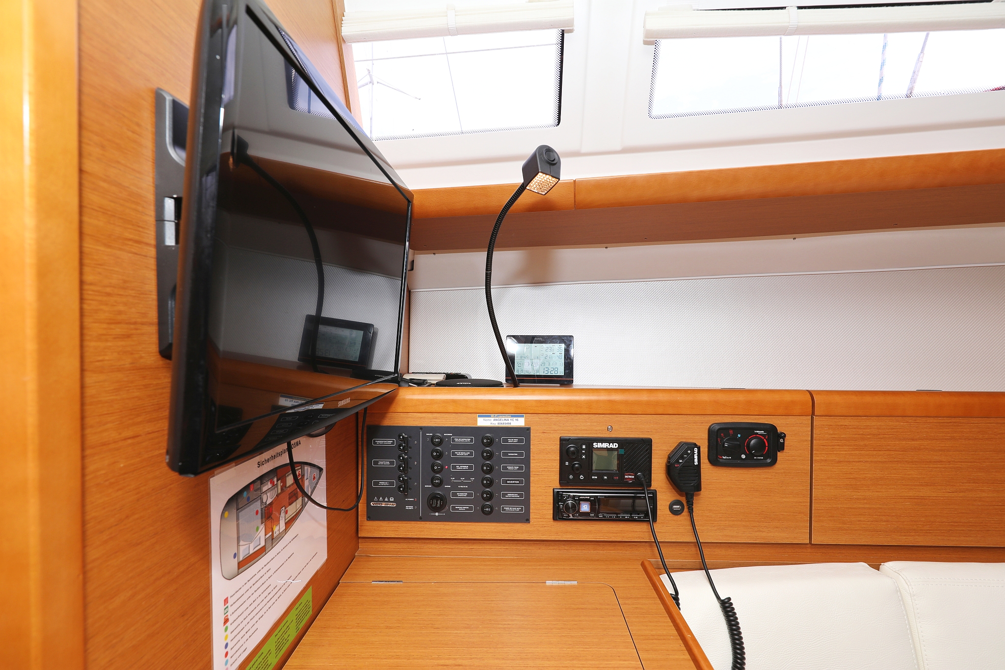 Sun Odyssey 33i - 2 cab. — photo 35