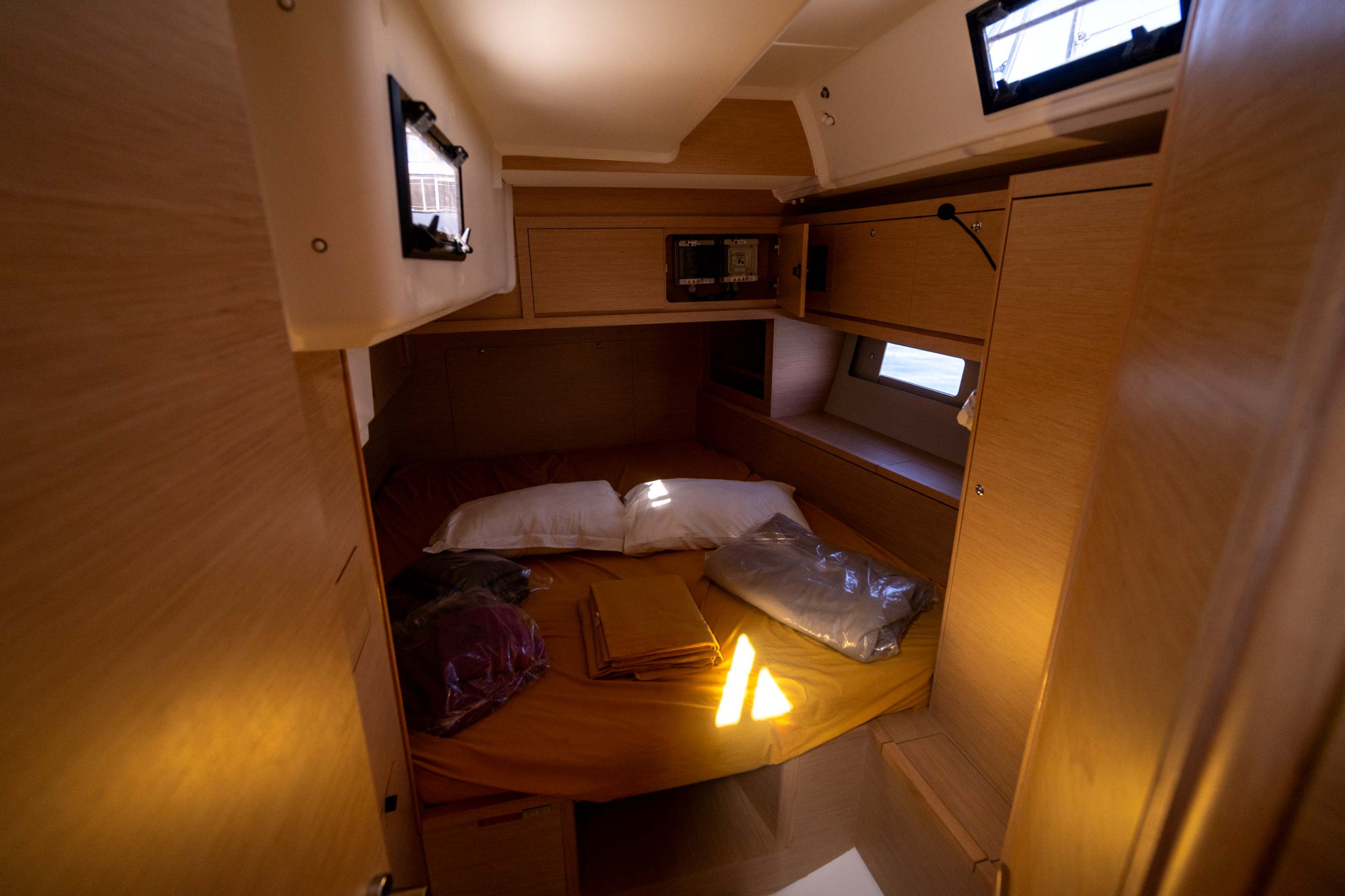 Dufour 530 Smart Electric - 5 + 1 cab. — photo 14