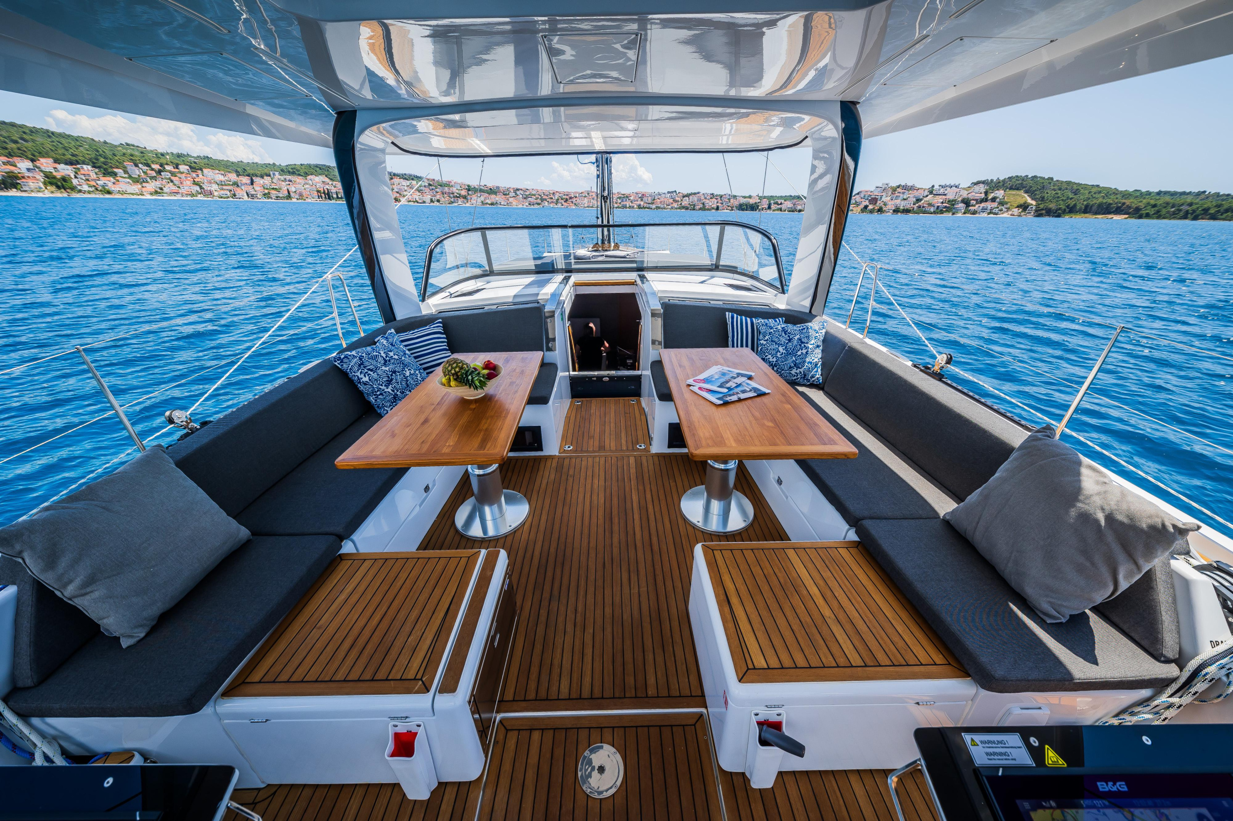 Hanse 510 - 4 + 1 cab. — photo 9